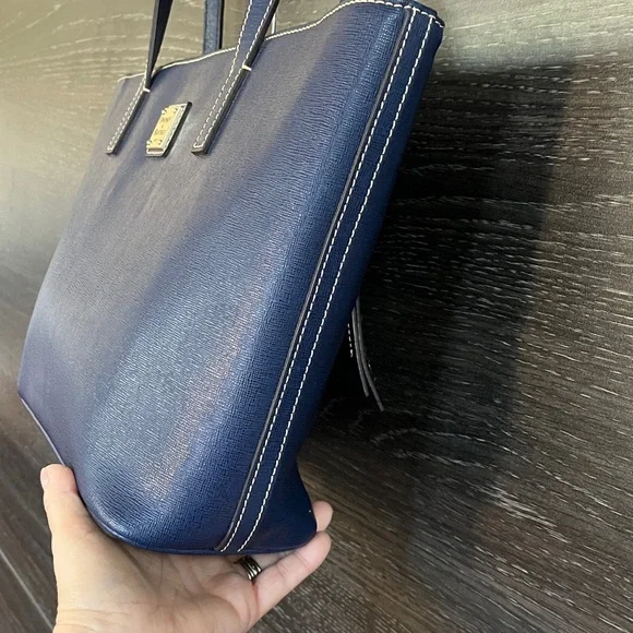 EUC Dooney & Bourke Navy Saffiano Shopper Leather Shoulder Bag Tote - Picture 5 of 16
